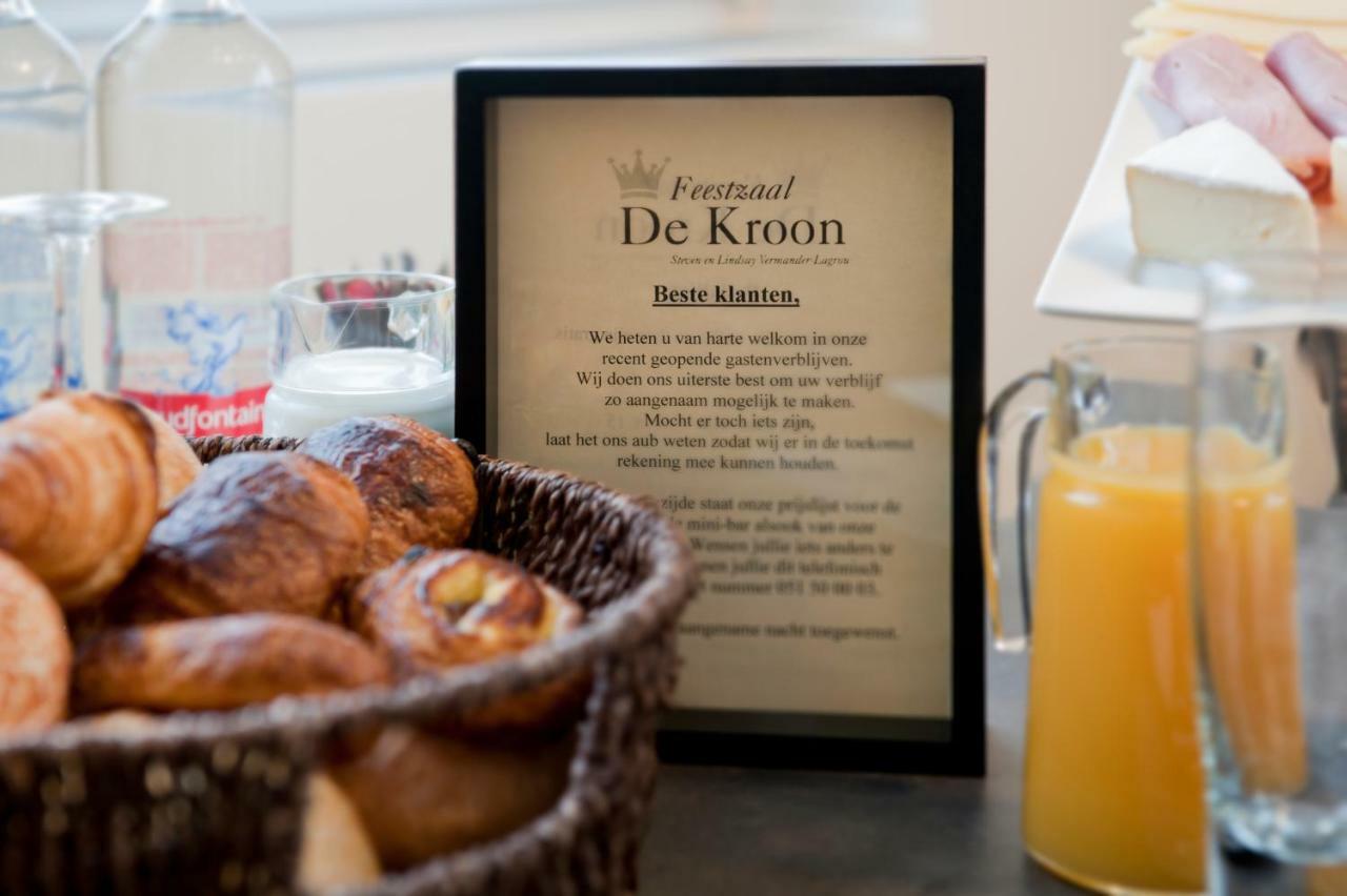 דיקסמאודה Feestzaal De Kroon מראה חיצוני תמונה